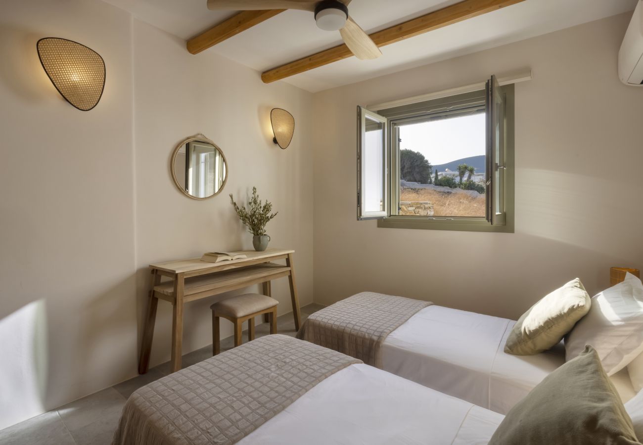 Villa in Antiparos - Peaceful Villa Avra with Aegean Seaview 