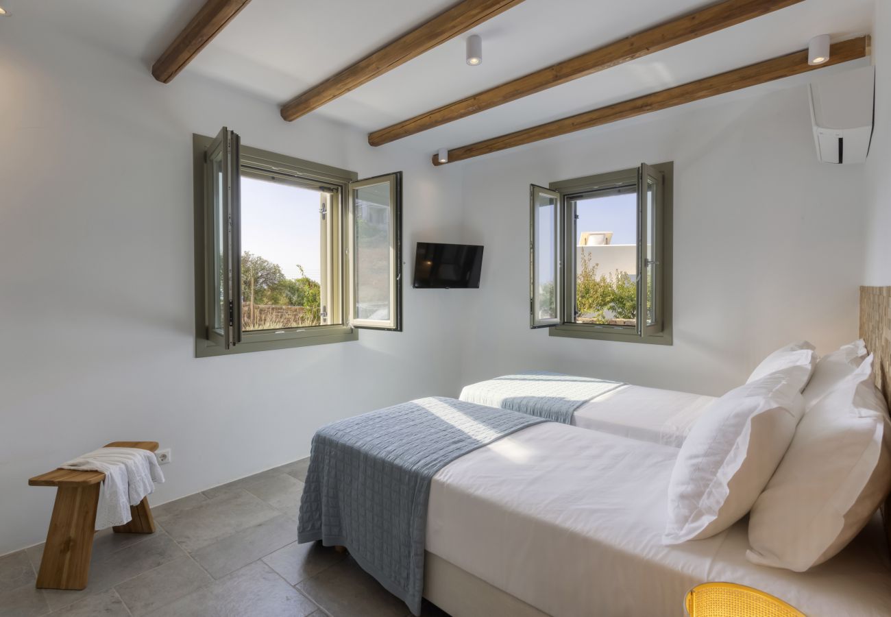 Villa in Antiparos - Luxury Villa Almyra in Agios Georgios