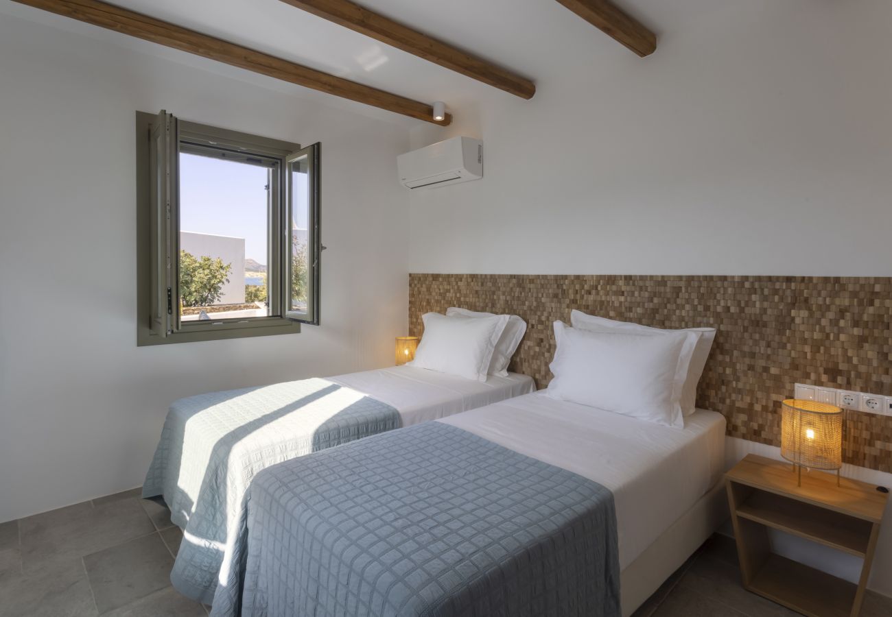 Villa in Antiparos - Luxury Villa Almyra in Agios Georgios