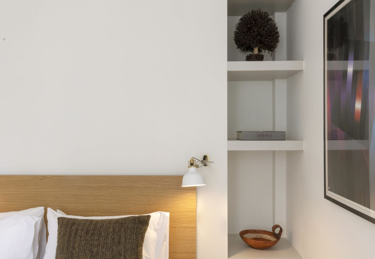 Apartment in Athens - Stylish 2BR pays homage to timeless charm.