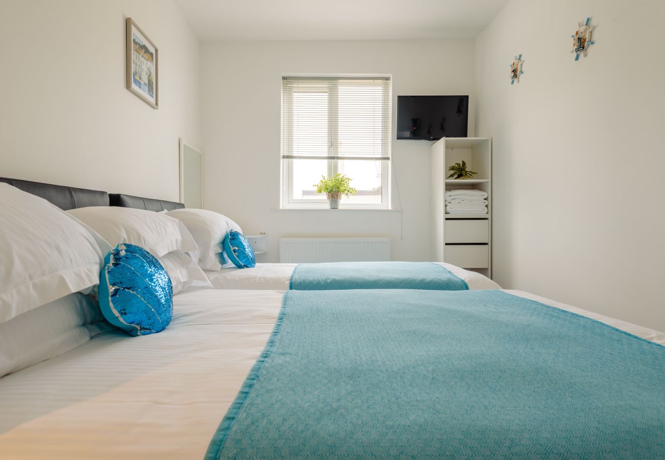 Apartment in Paignton - Quayside View - Directly on Paignton Harbour