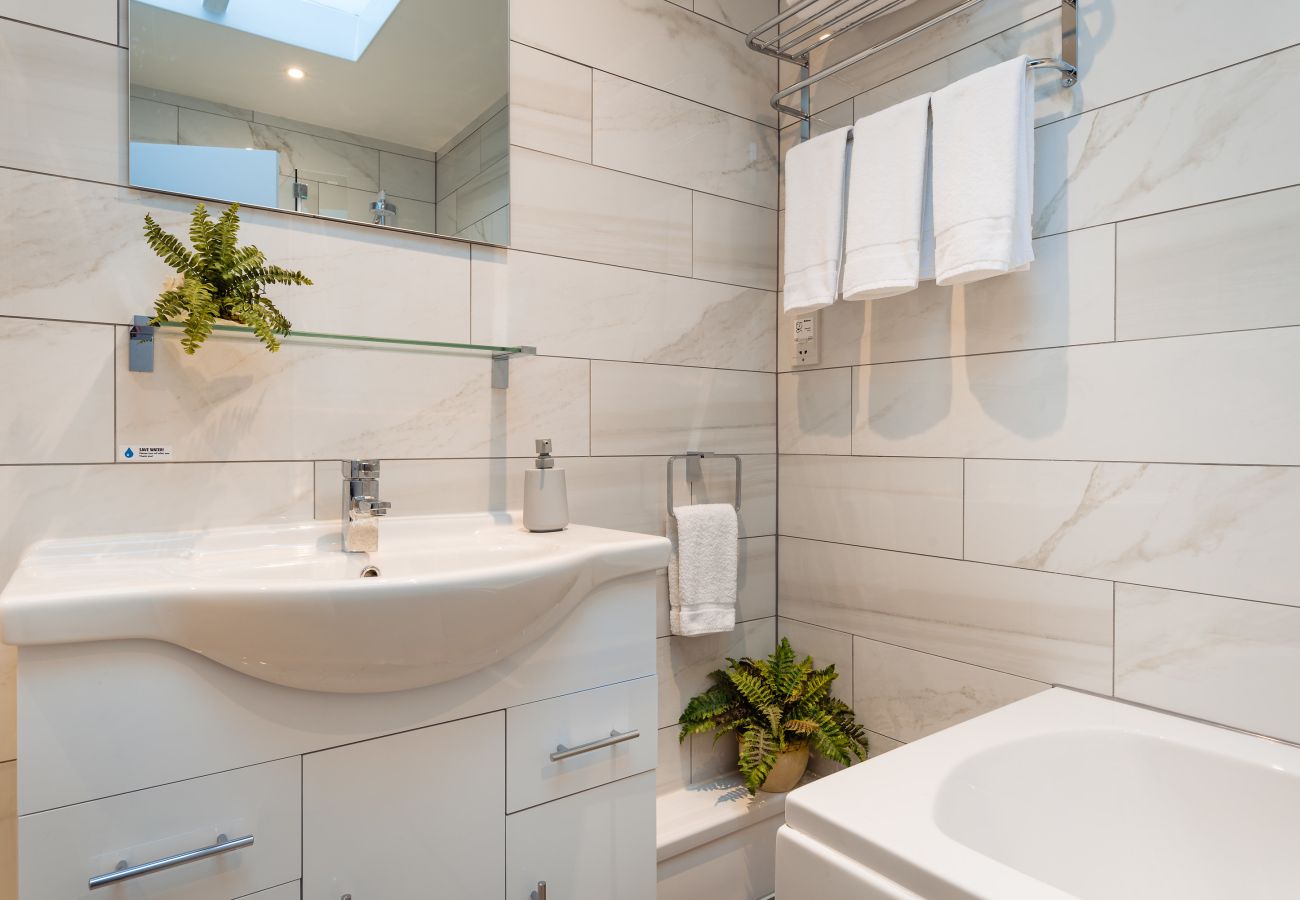 Apartment in Paignton - Quayside View - Directly on Paignton Harbour