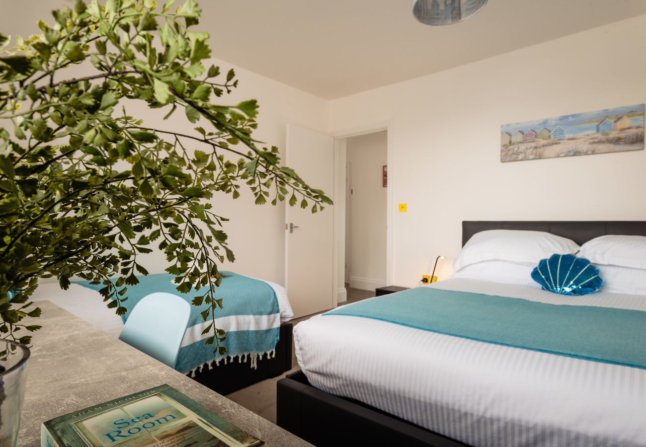 Apartment in Paignton - Quayside View - Directly on Paignton Harbour