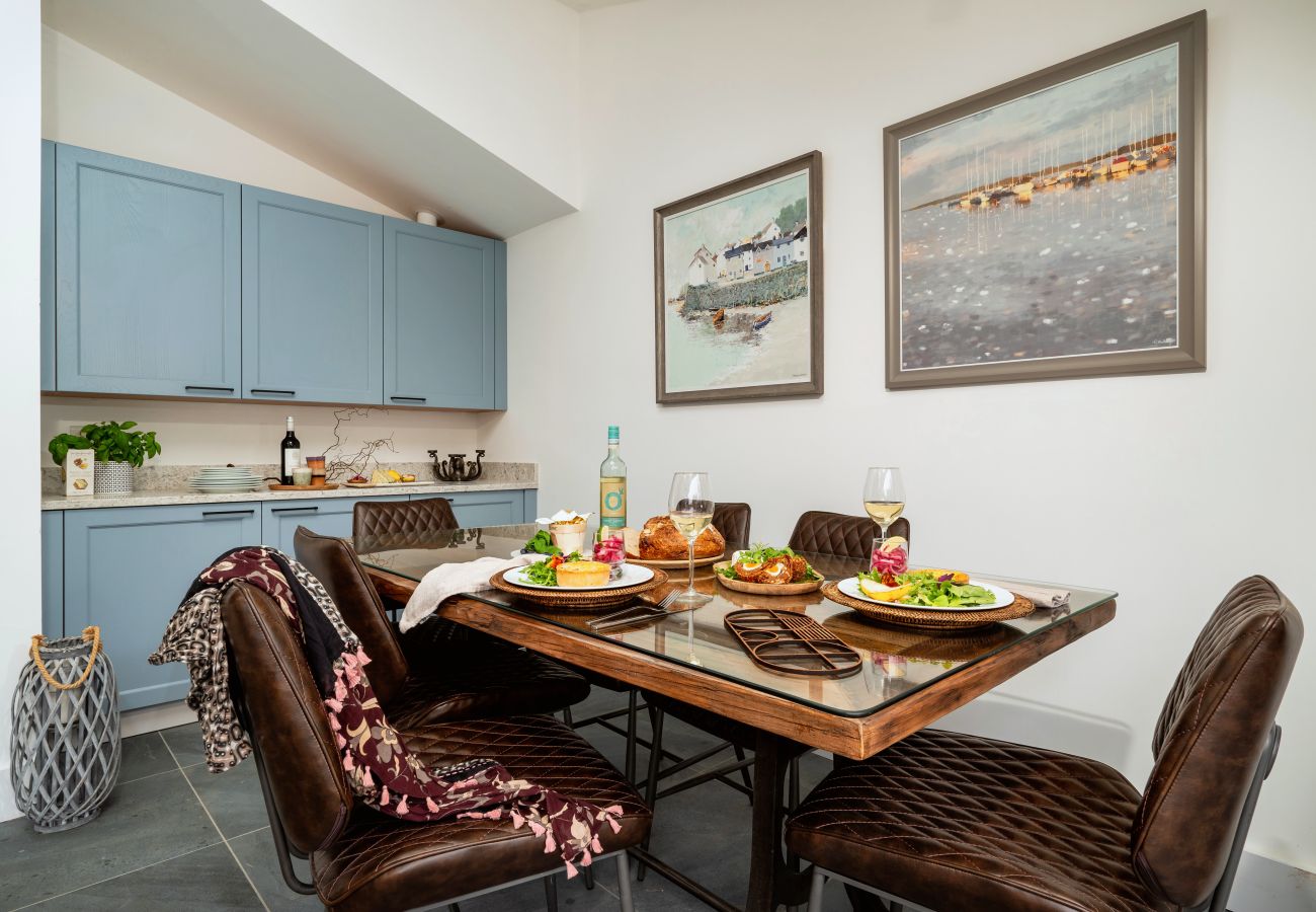 Cottage in Seaton - Littlefields - With hot tub and short walk to beach