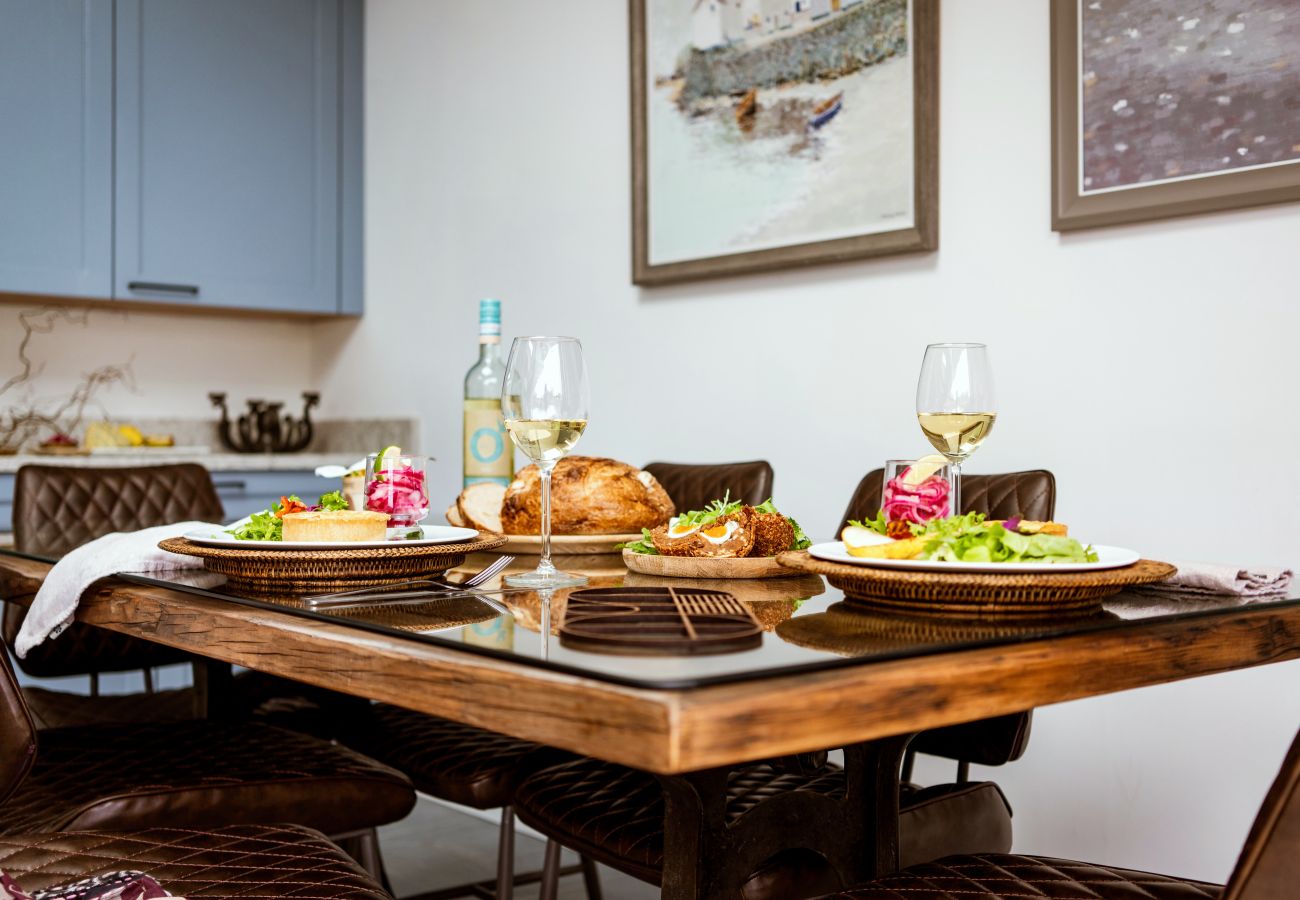 Cottage in Seaton - Littlefields - With hot tub and short walk to beach