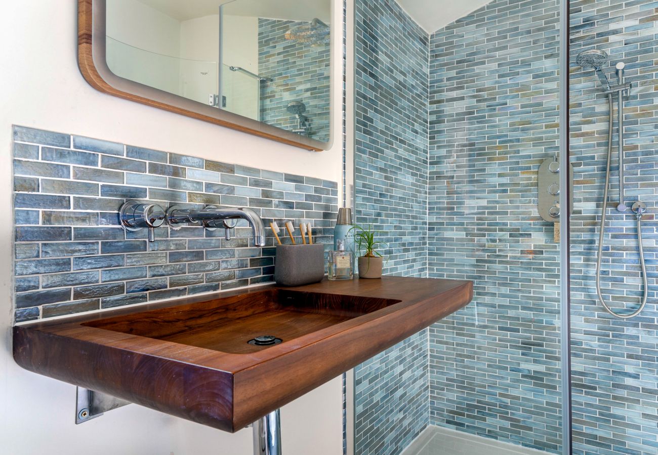 Cottage in Seaton - Littlefields - With hot tub and short walk to beach