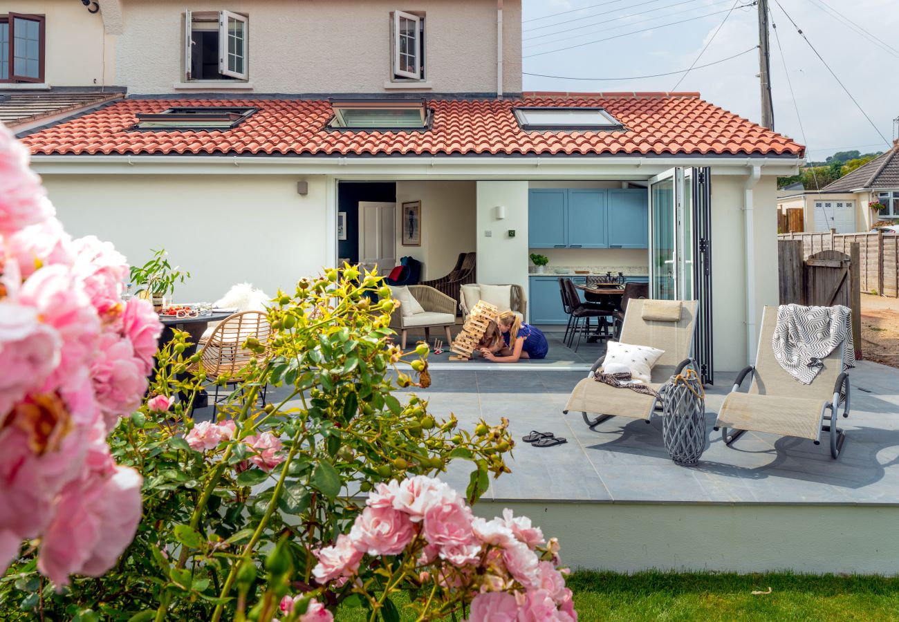 Cottage in Seaton - Littlefields - With hot tub and short walk to beach