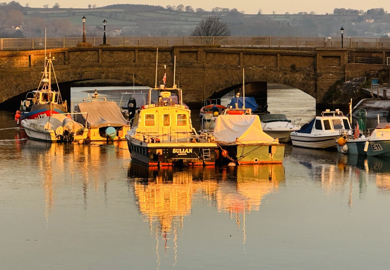 Cottage in Seaton - Littlefields - With hot tub and short walk to beach