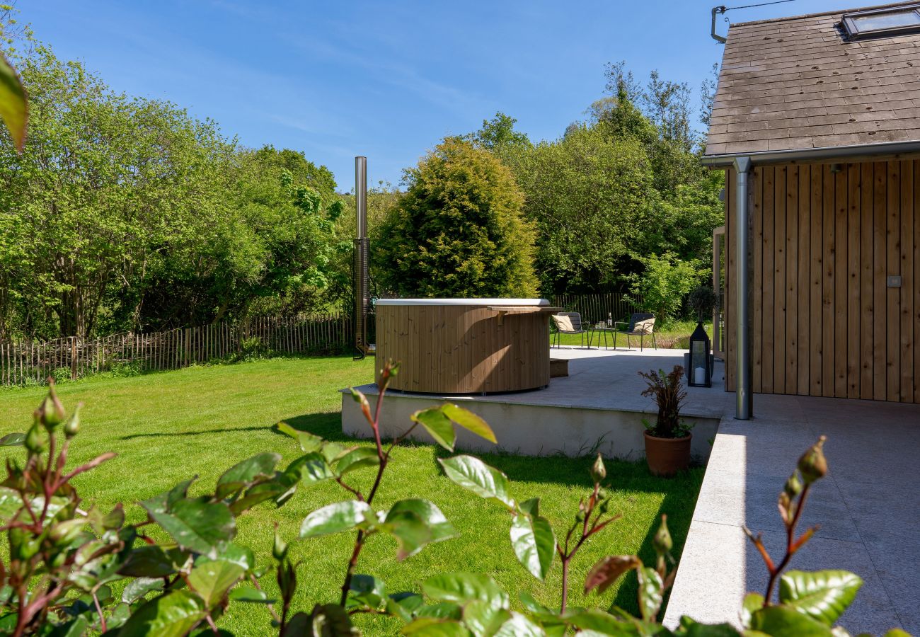 Fresh Escapes - Sunnybrook - Eco House - woodfired Hot Tub - Shaldon
