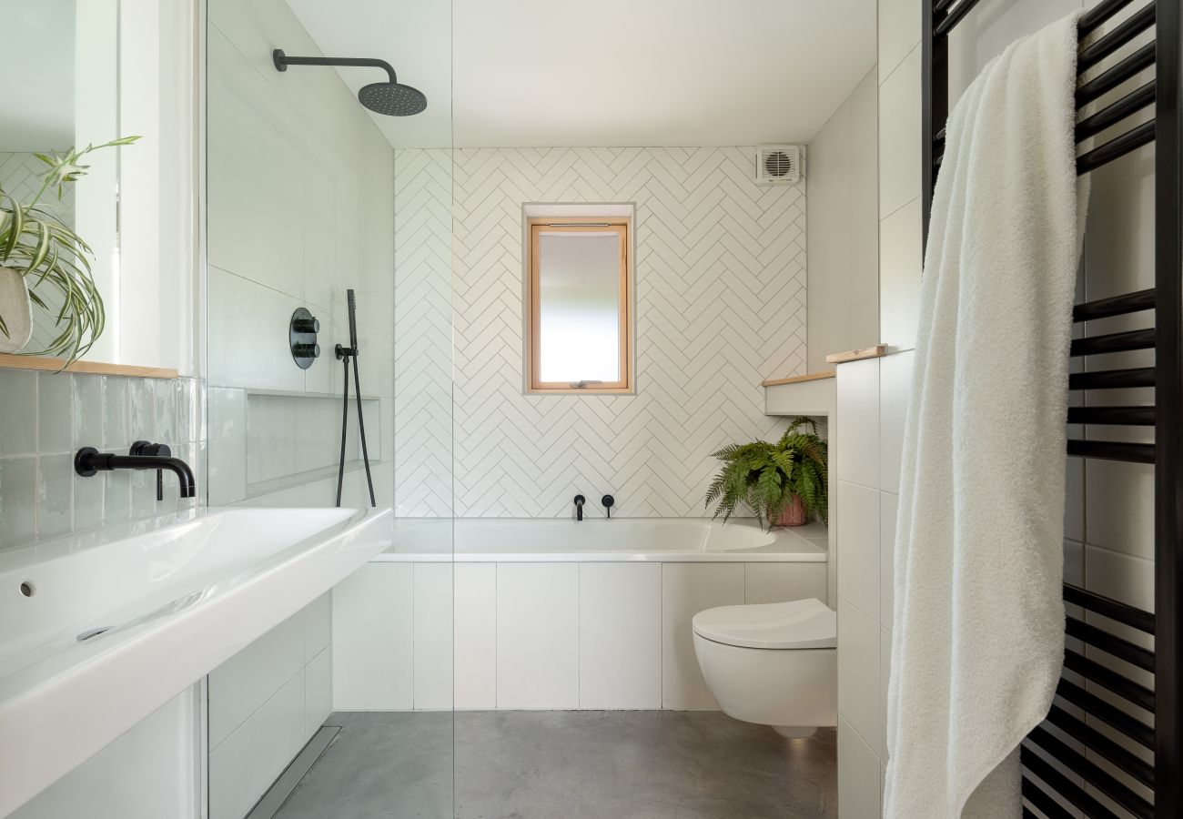 Fresh Escapes - Sunnybrook - Eco House - woodfired Hot Tub - Shaldon