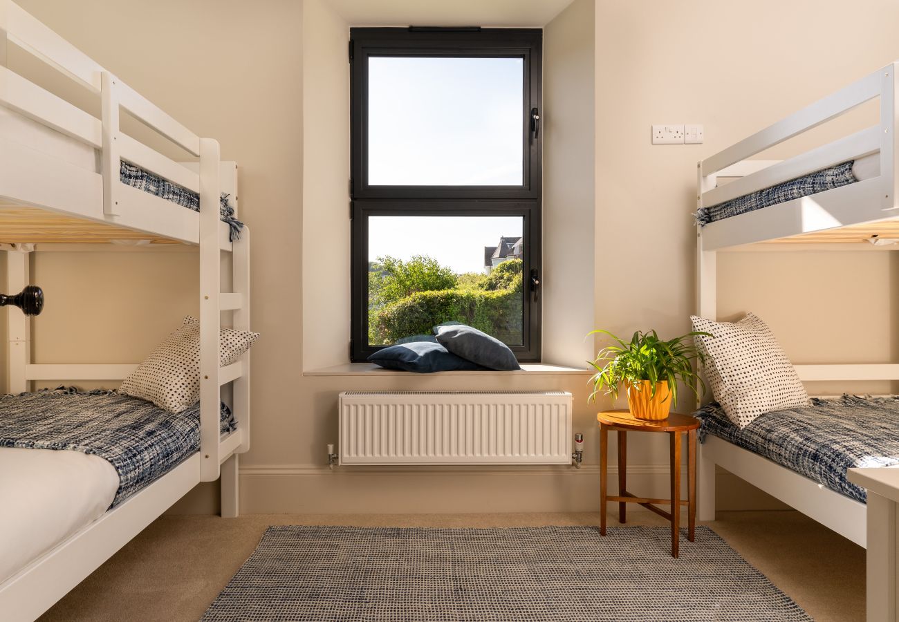 House in Kingswear - Two Guns - Stylish town house with stunning river views