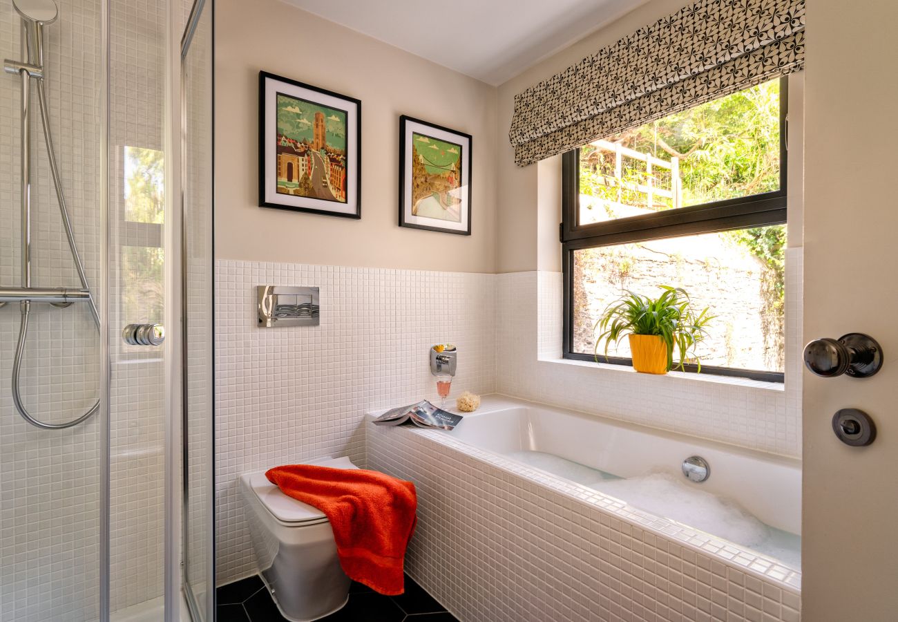 House in Kingswear - Two Guns - Stylish town house with stunning river views