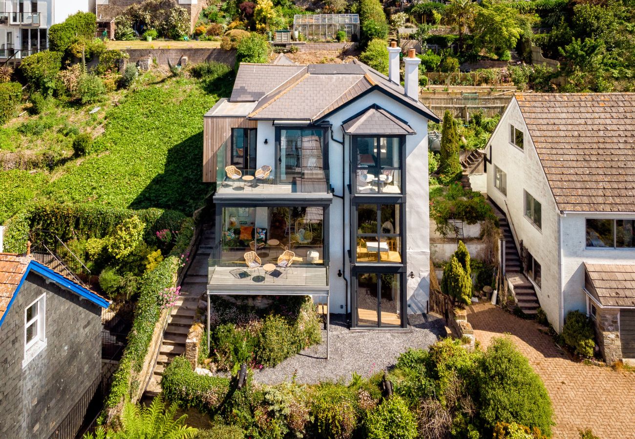 House in Kingswear - Two Guns - Stylish town house with stunning river views
