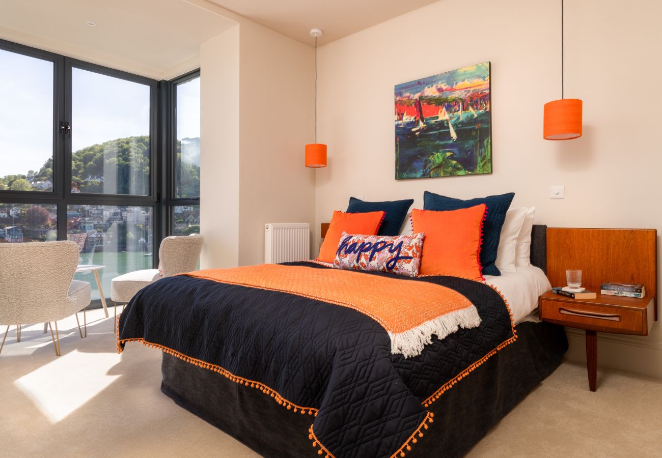 House in Kingswear - Two Guns - Stylish town house with stunning river views