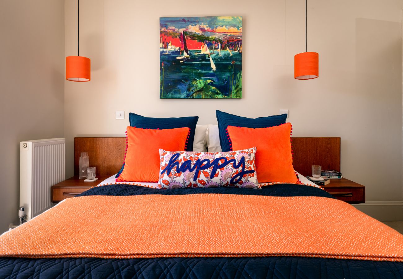 House in Kingswear - Two Guns - Stylish town house with stunning river views