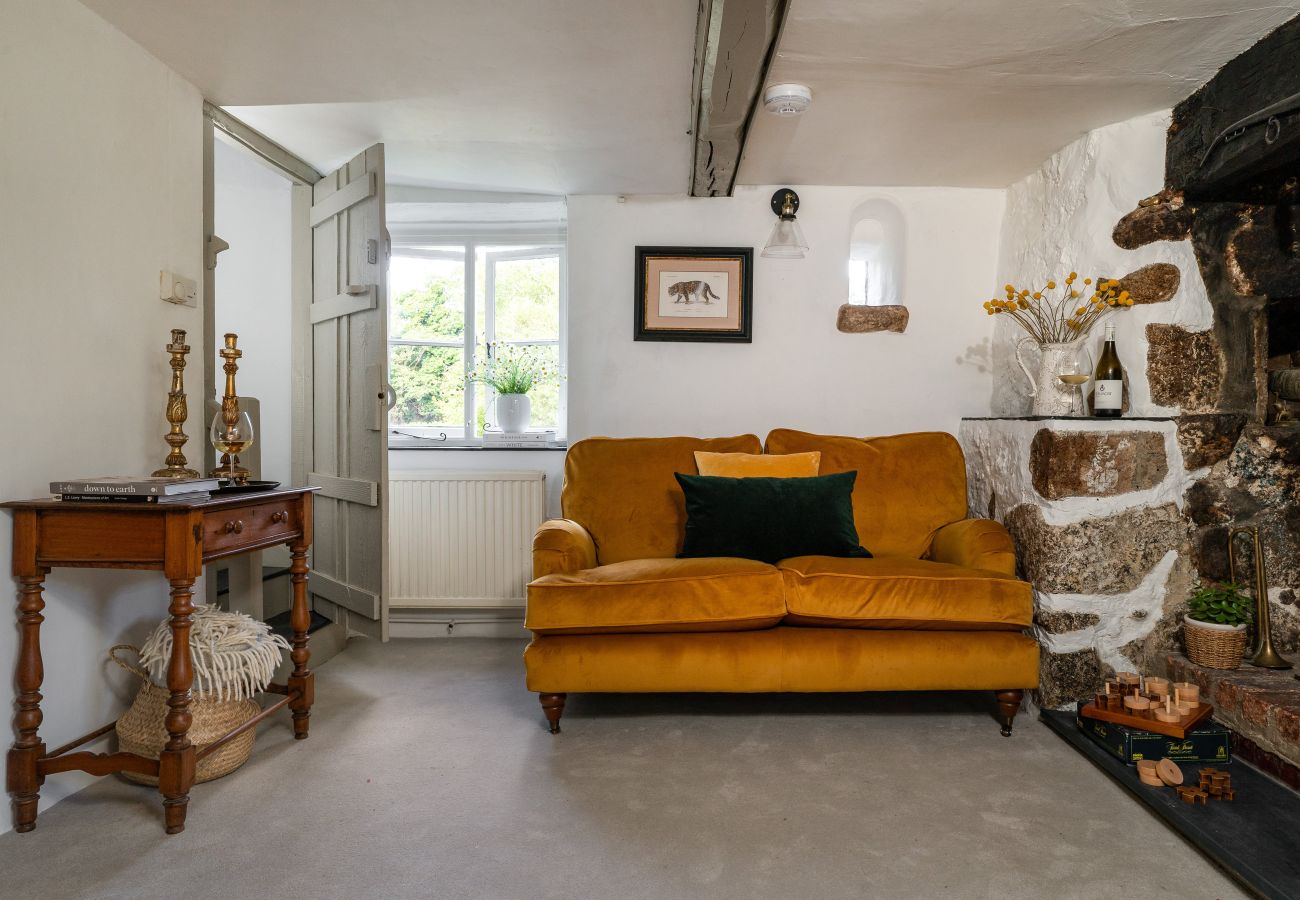 Cottage in Chagford - Weeke Brook - A 'quintessential' thatched cottage