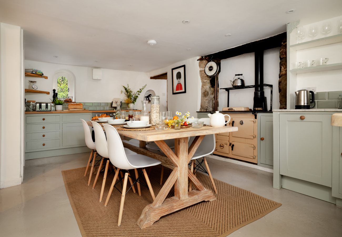 Cottage in Chagford - Weeke Brook - A 'quintessential' thatched cottage