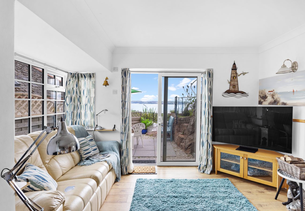 House in Torquay - The Boathouse - Panoramic Sea View Retreat, near Town, Marina & Beach and Parking