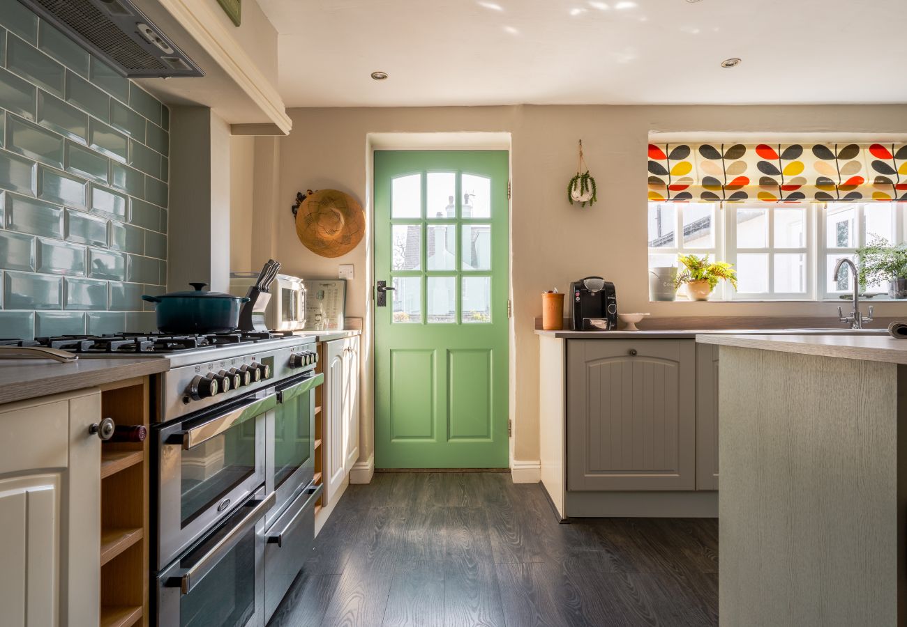 Cottage in Holcombe - The Cottage - Characterful, coastal with hot tub