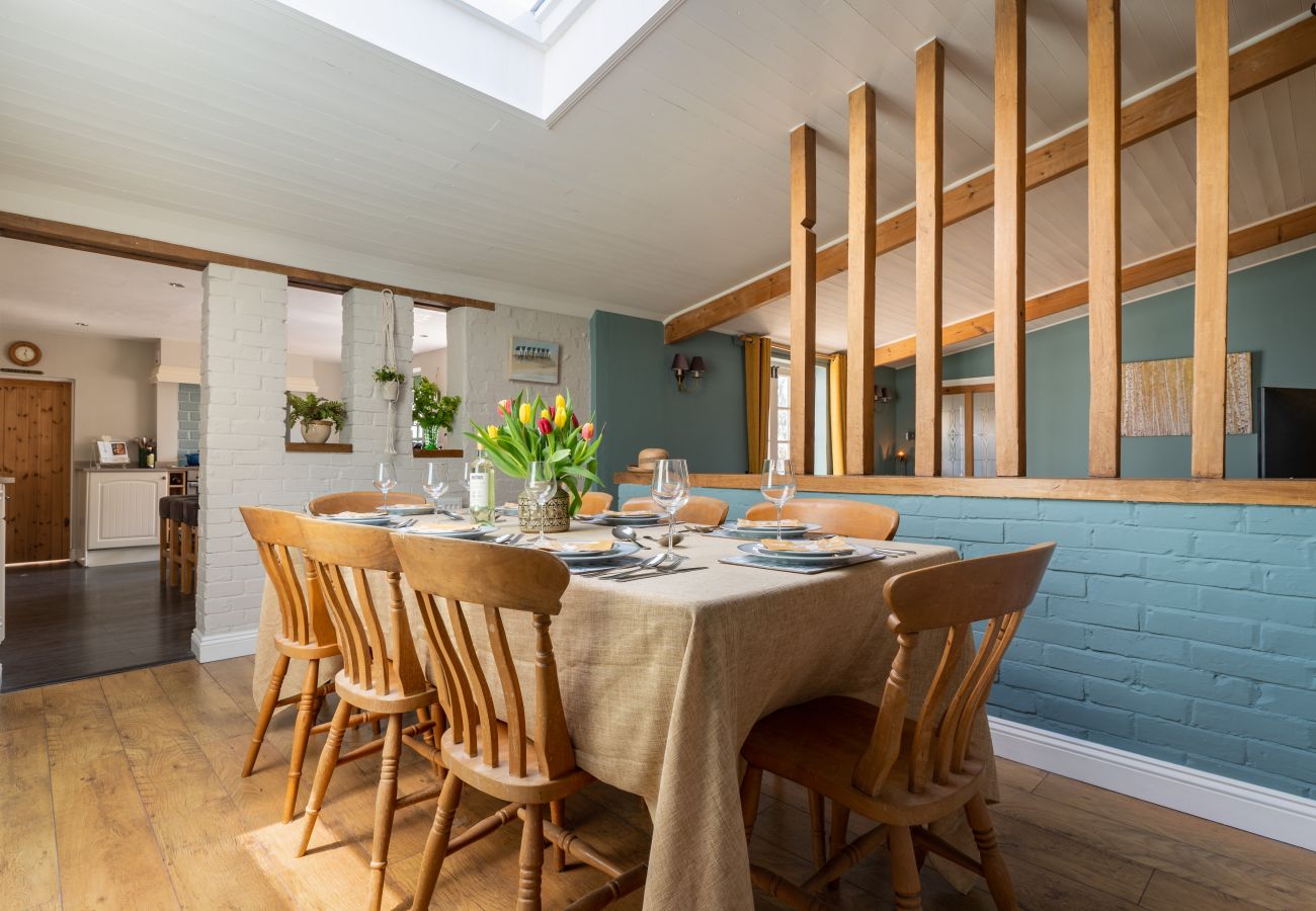 Cottage in Holcombe - The Cottage - Characterful, coastal with hot tub