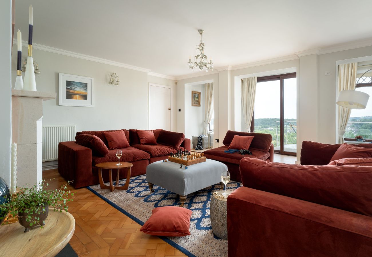 House in Paignton - The Spinney - Large home with hot tub, gym, amazing sea views