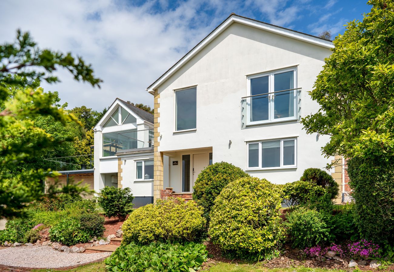 House in Bishopsteignton - The Curlews - Waterside, boutique home with 10 person spa