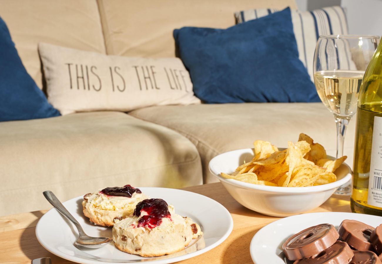 Fresh Escapes - Bayfort Sea Studio - Torquay - Sea Views