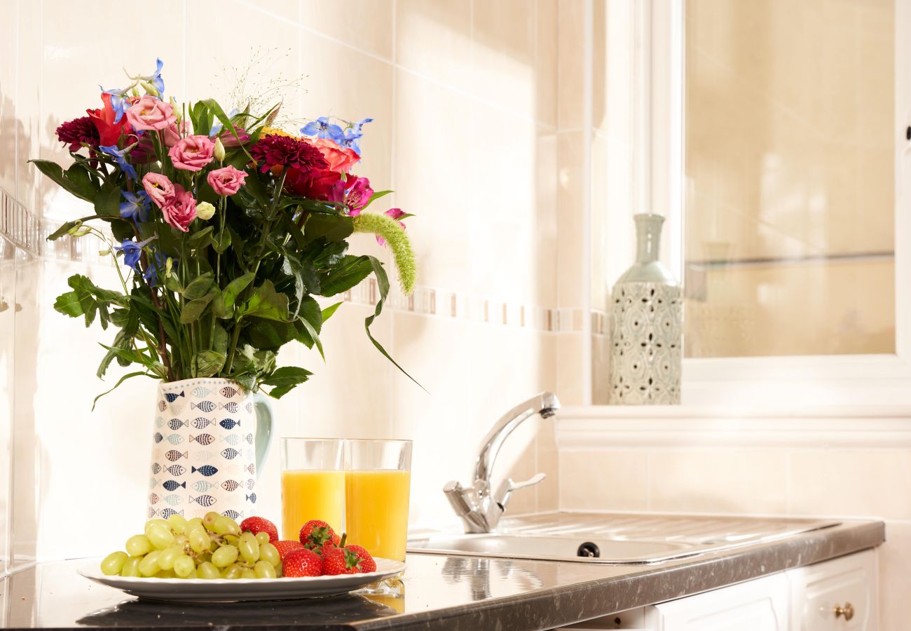 Fresh Escapes - Bayfort Sea Studio - Torquay - Sea Views