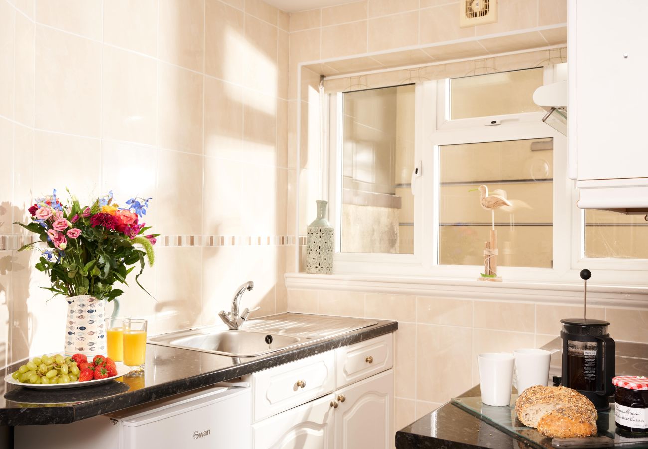 Fresh Escapes - Bayfort Sea Studio - Torquay - Sea Views