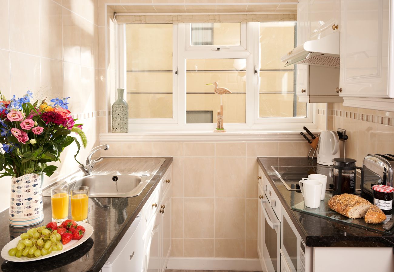 Fresh Escapes - Bayfort Sea Studio - Torquay - Sea Views