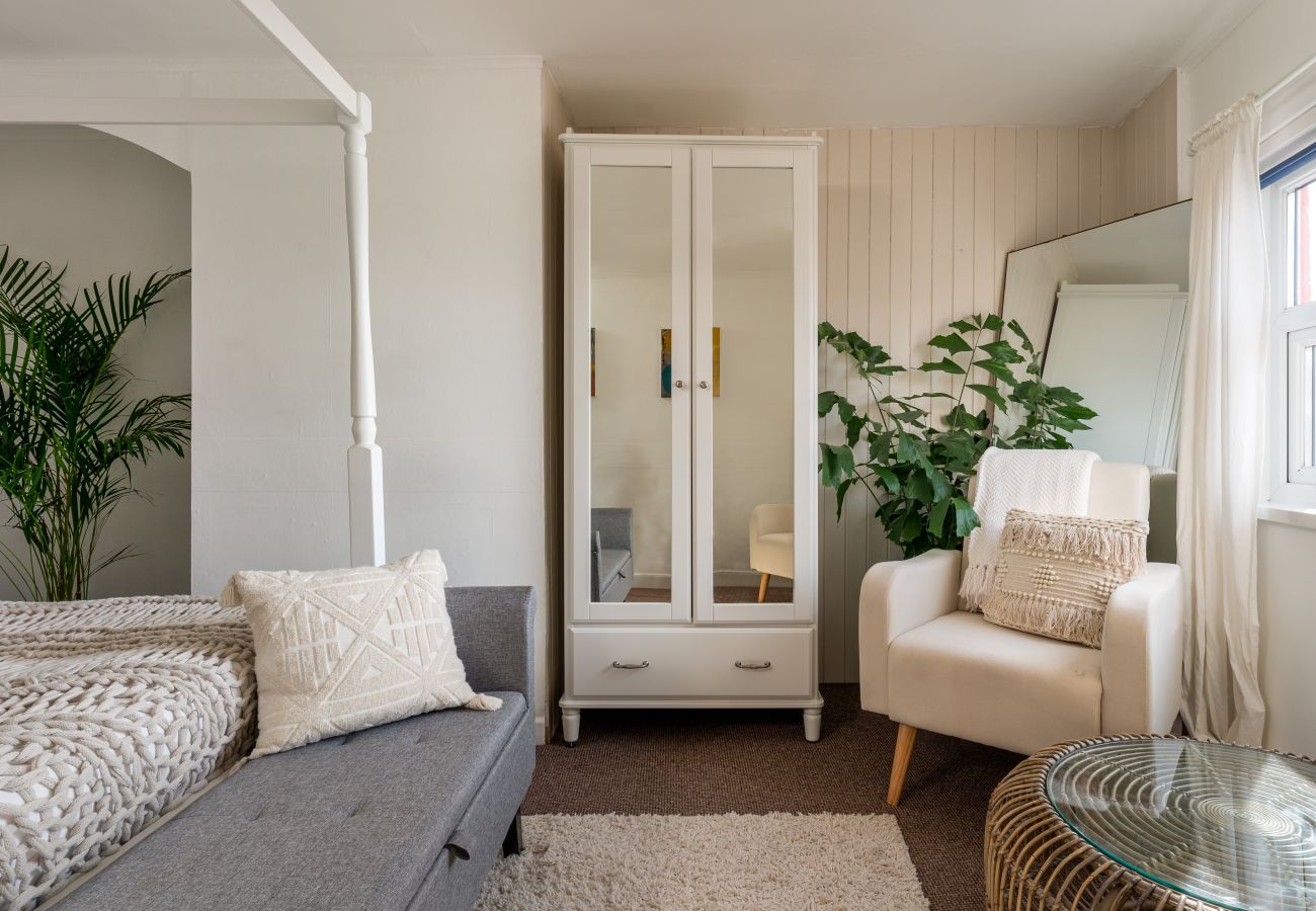 Fresh Escapes, Crabshack, sleeps 6, Teignmouth 