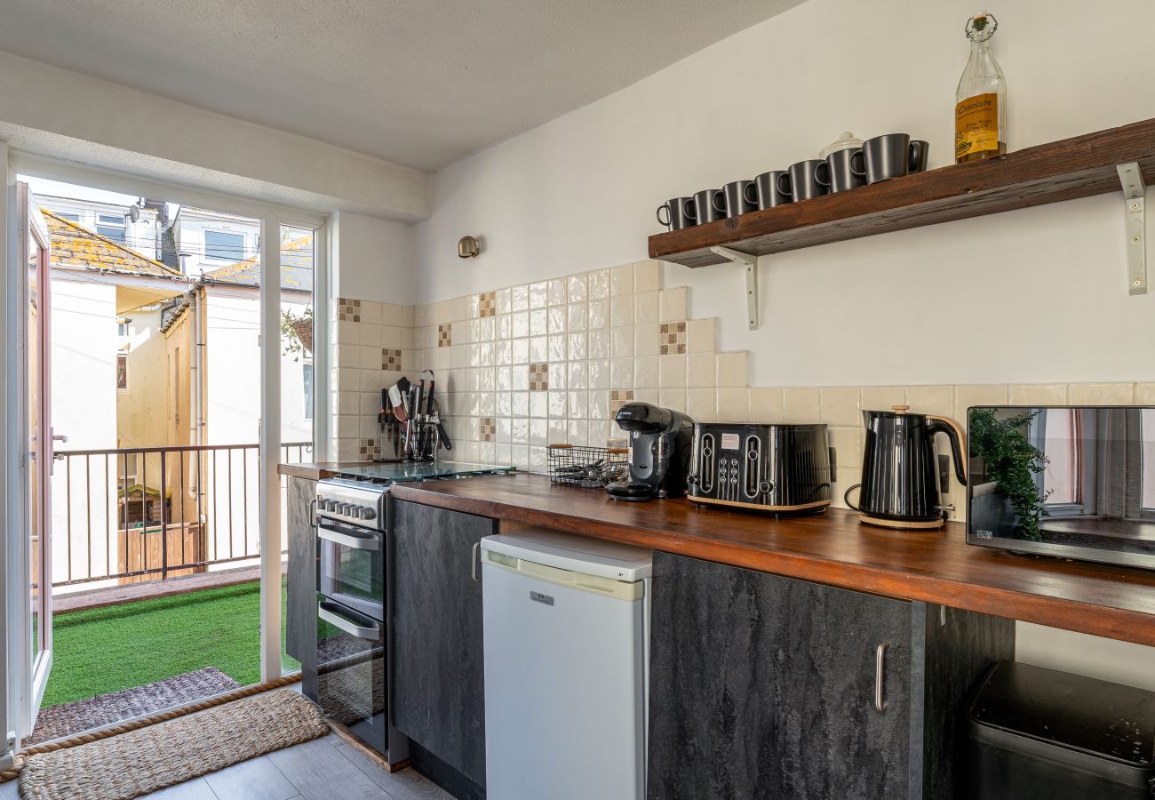 Fresh Escapes, Crabshack, sleeps 6, Teignmouth 