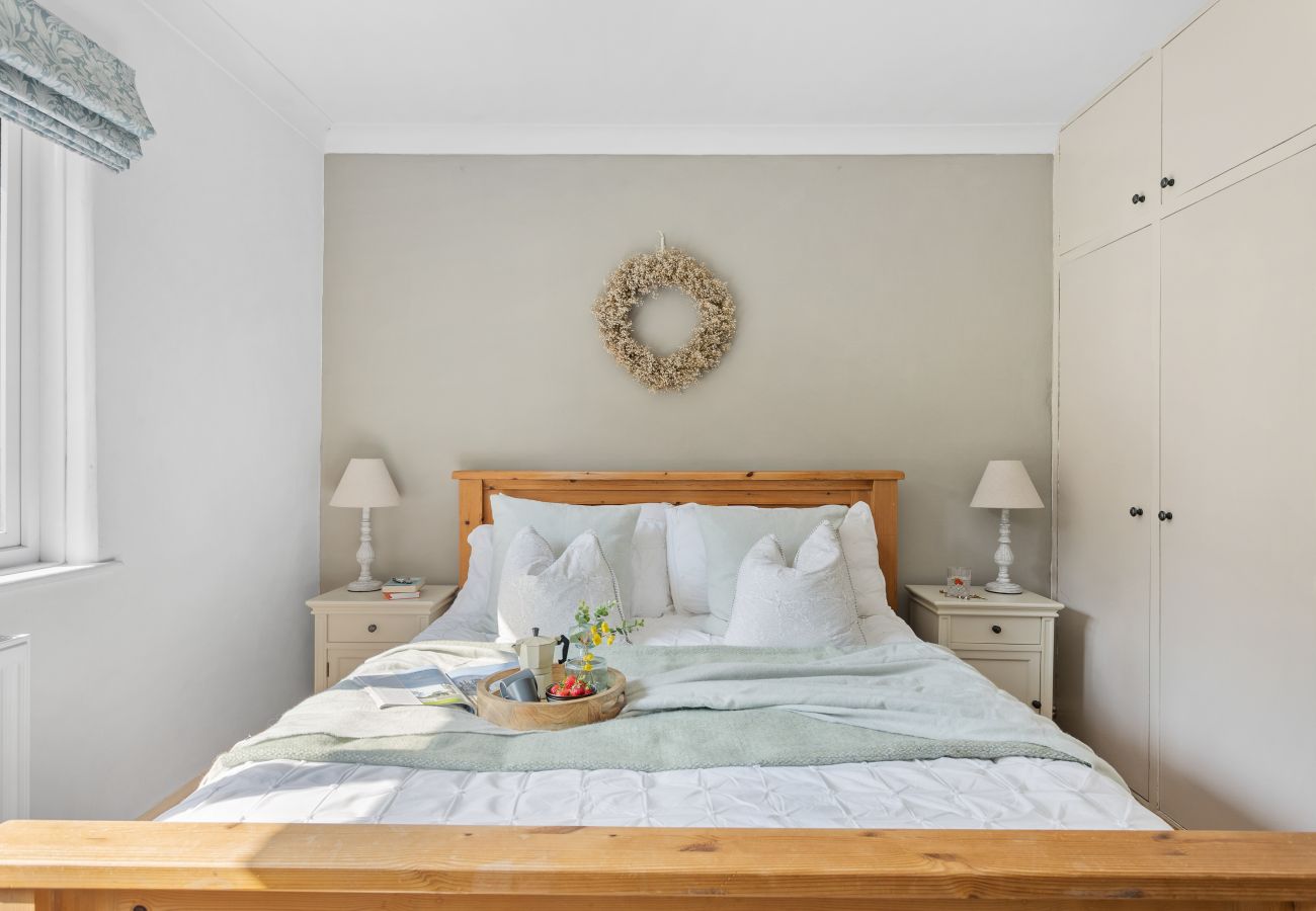 Bramblewood- Maidencombe Sleeps 6 with hot tub - Bedroom 