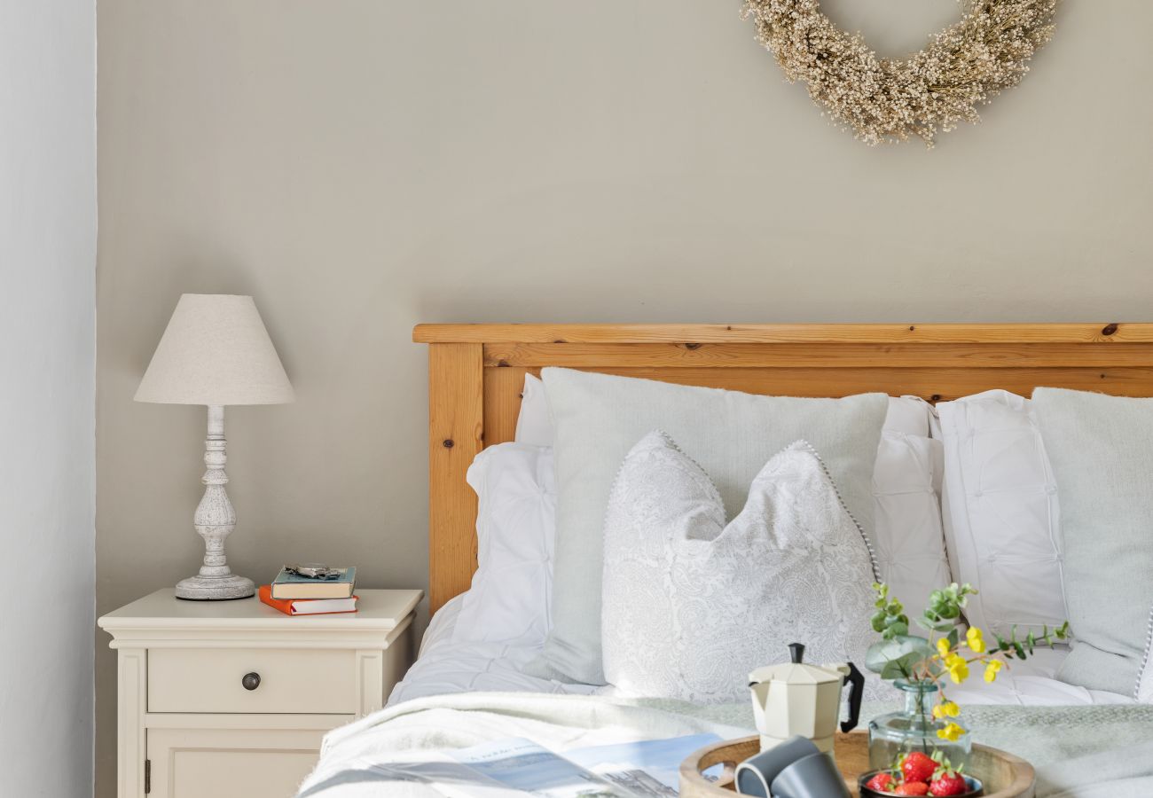 Bramblewood- Maidencombe Sleeps 6 with hot tub - Bedroom