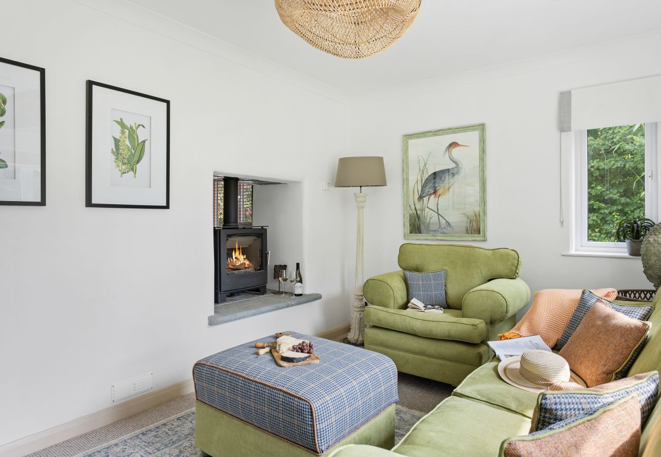 House in Maidencombe - Bramblewood - cosy chic, hot tub, close to beach