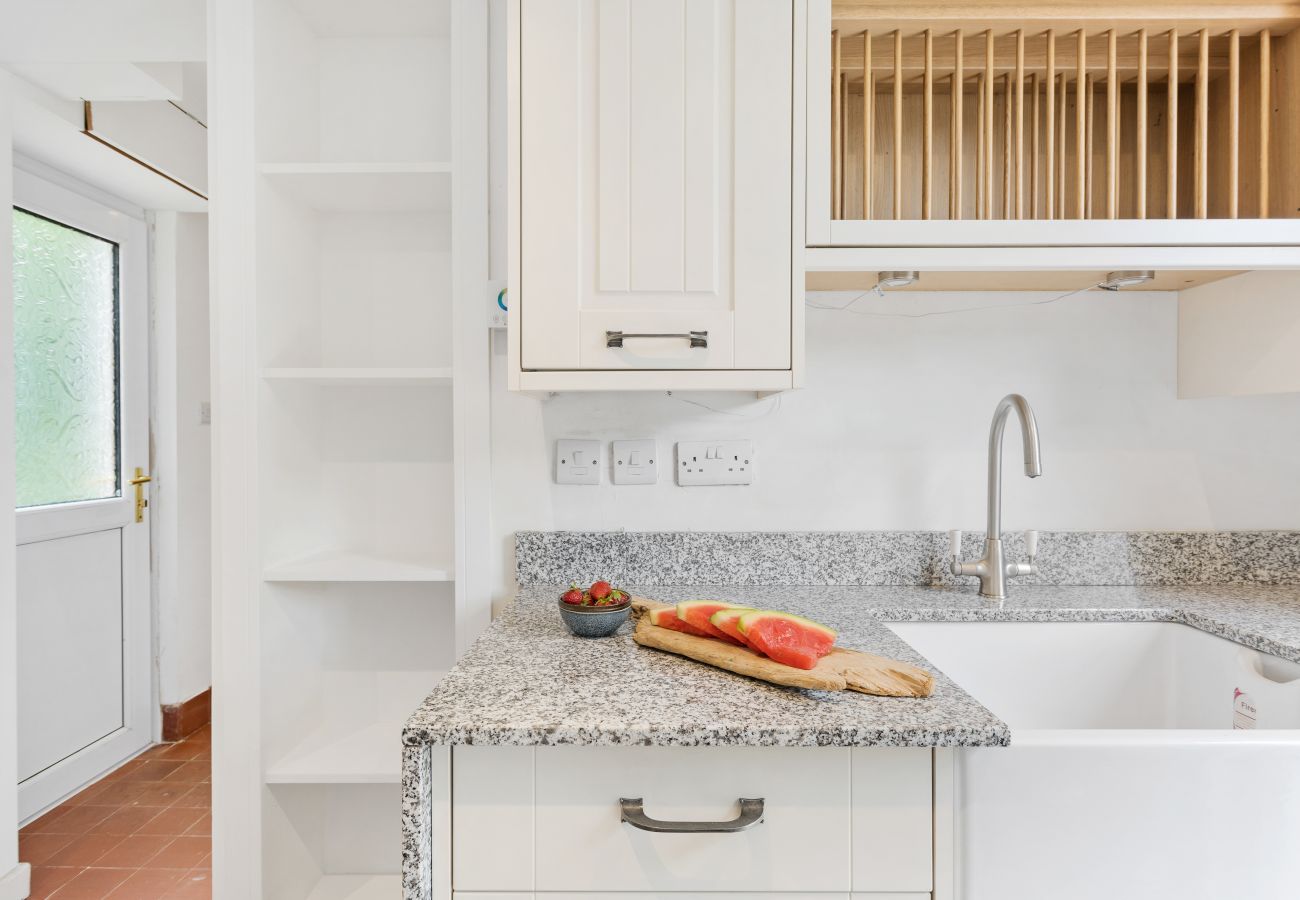 Bramblewood- Maidencombe Sleeps 6 with hot tub Utility Room