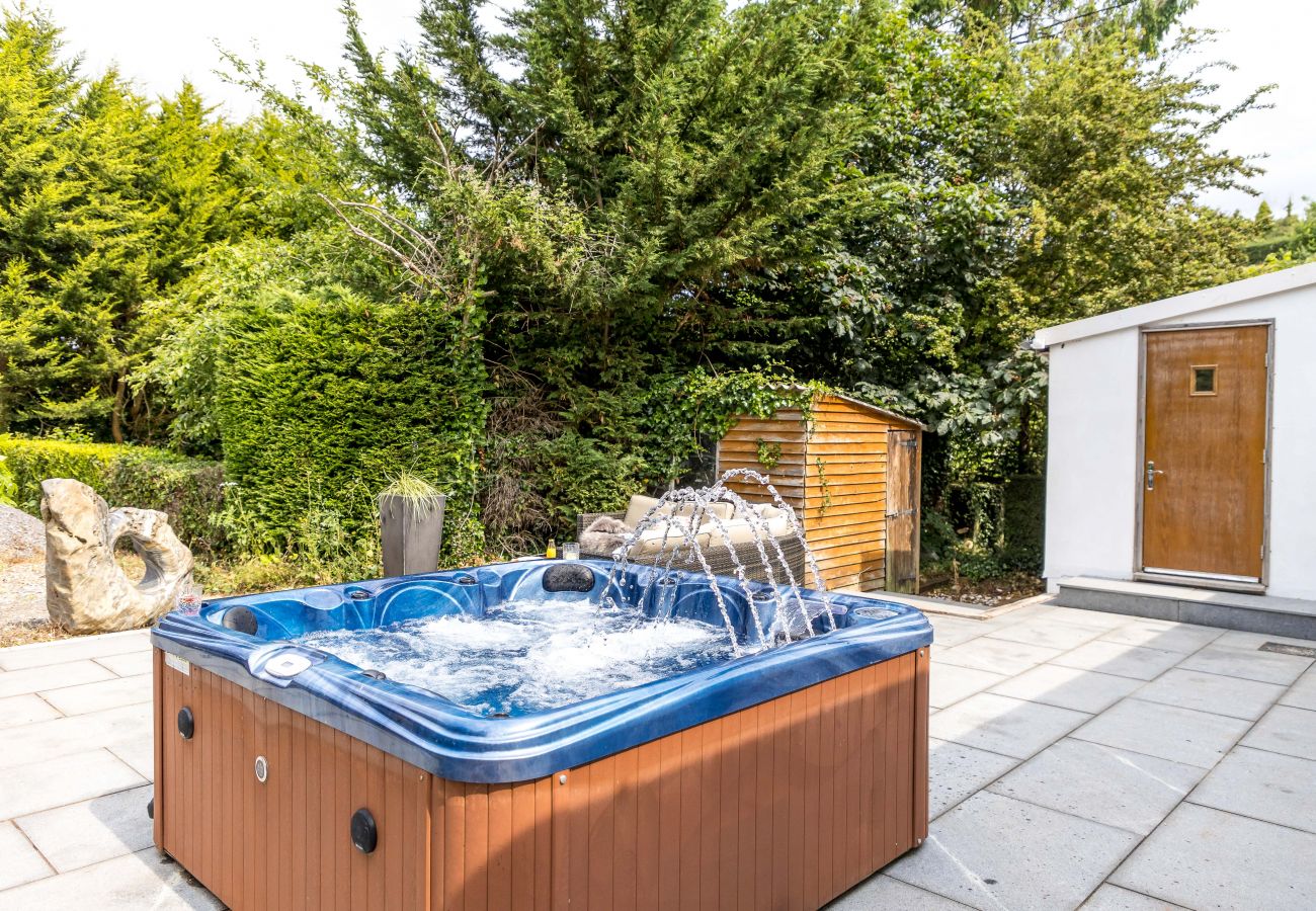 Fresh Escapes - Bramblewood- Maidencombe Sleeps 6 - Hot Tub