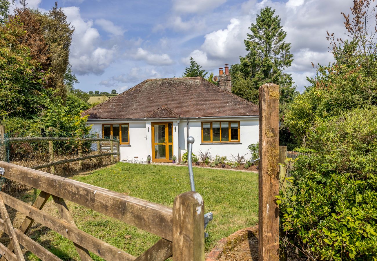 Fresh Escapes - Bramblewood- Maidencombe Sleeps 6 - Exterior