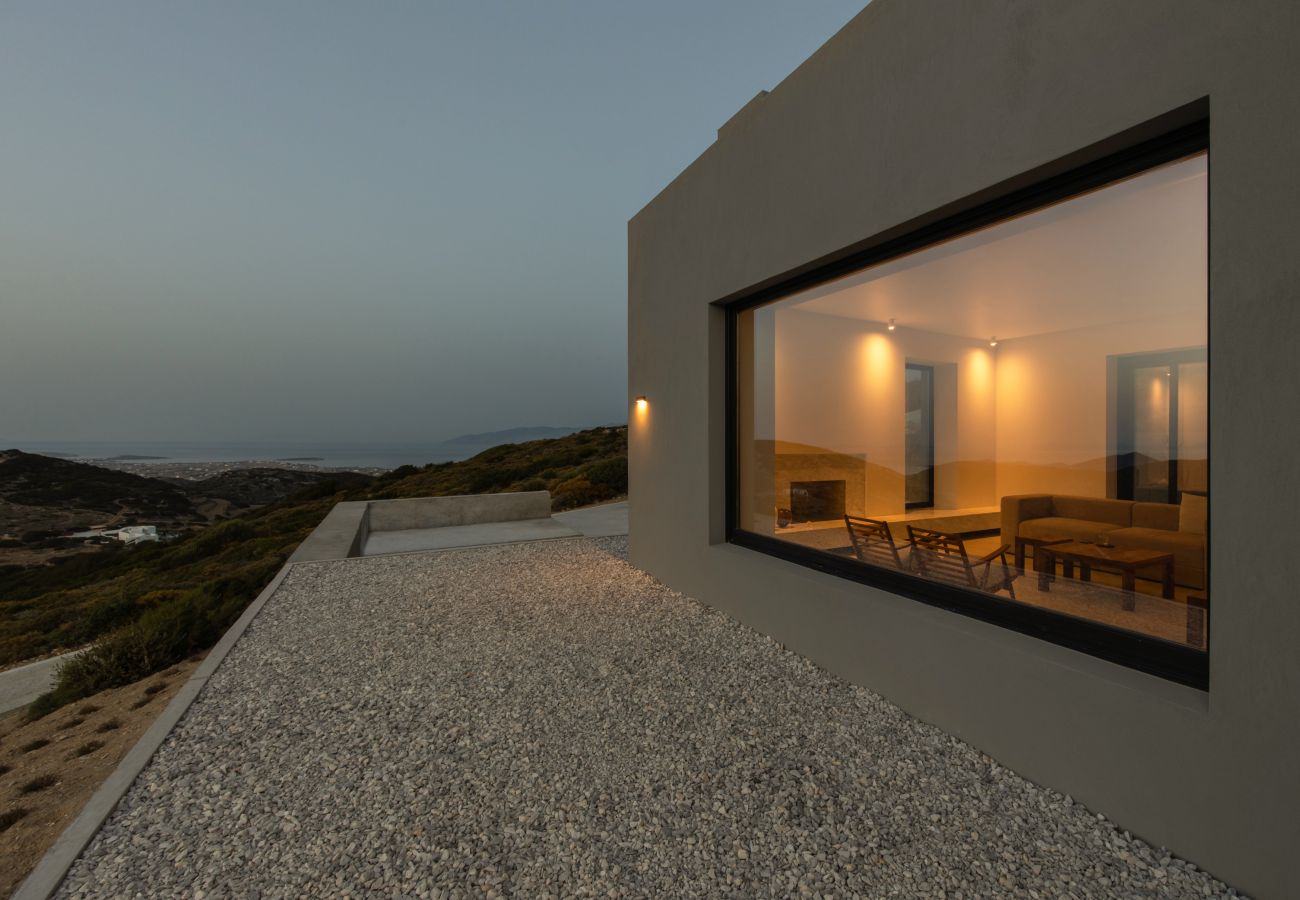 Villa in Kostos - Stunning High-End Beauty with Bird’s Eye Vistas.