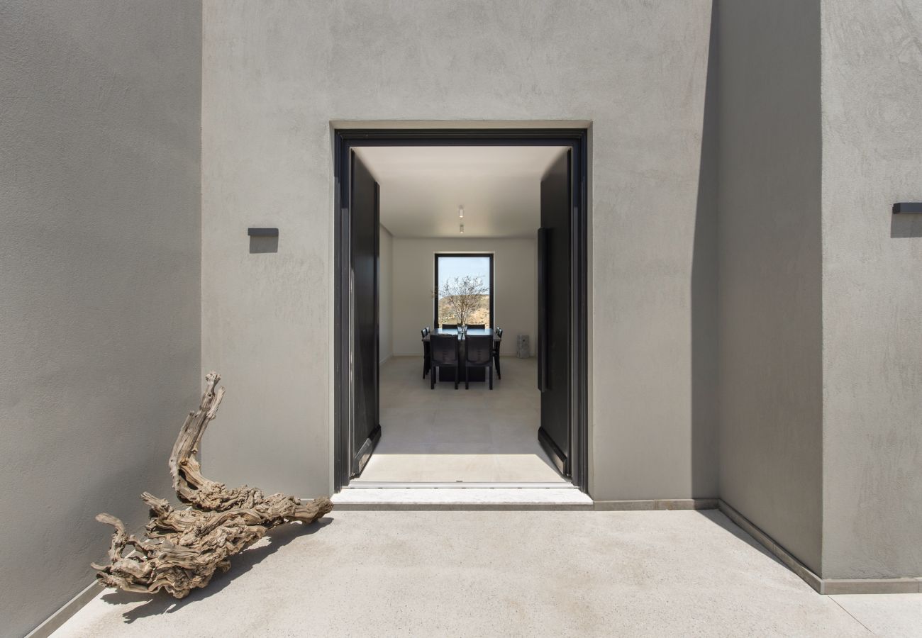 Villa in Kostos - Stunning High-End Beauty with Bird’s Eye Vistas.