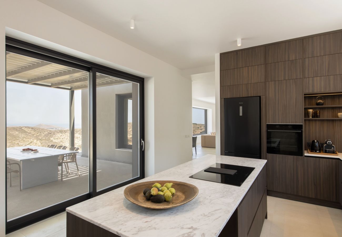 Villa in Kostos - Stunning High-End Beauty with Bird’s Eye Vistas.