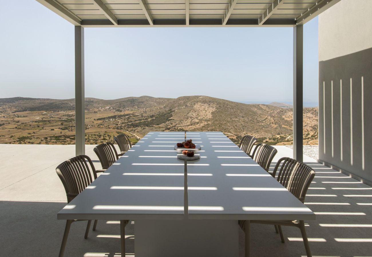 Villa in Kostos - Stunning High-End Beauty with Bird’s Eye Vistas.