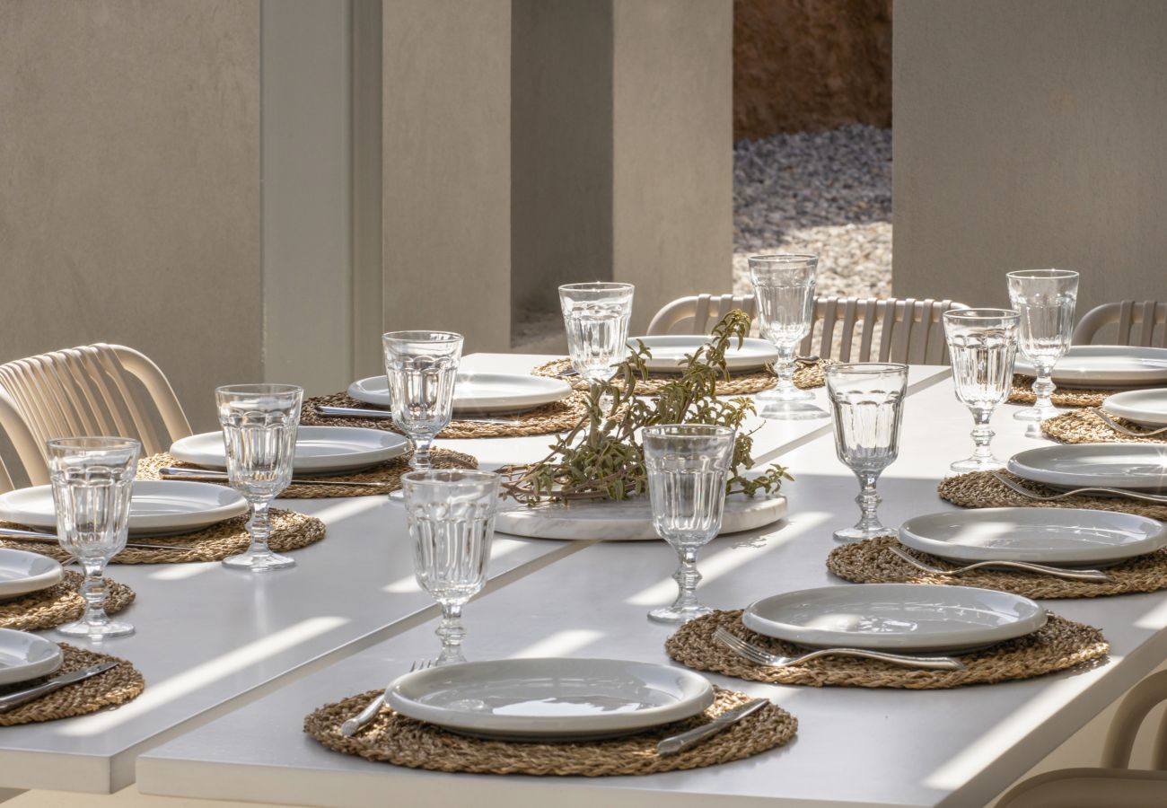 Villa in Kostos - Stunning High-End Beauty with Bird’s Eye Vistas.