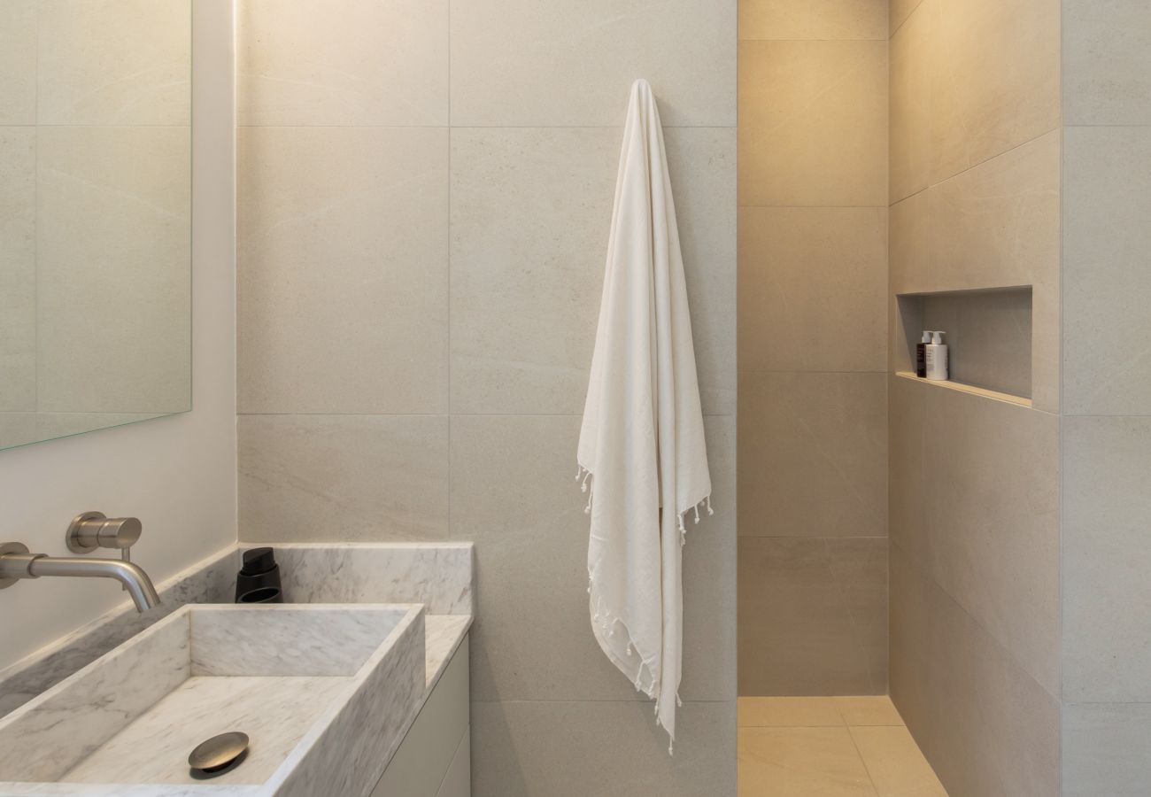 Villa in Kostos - Stunning High-End Beauty with Bird’s Eye Vistas.