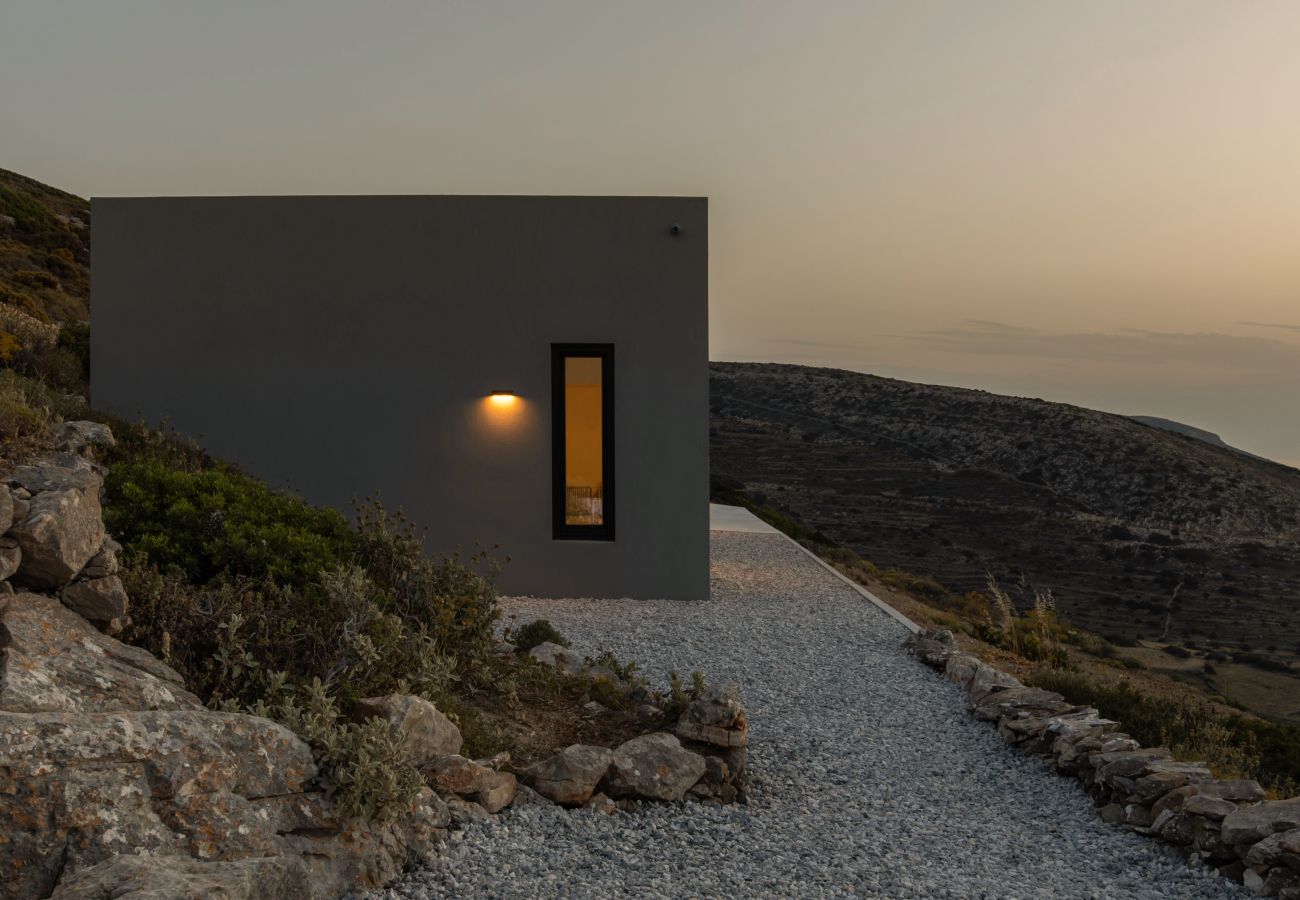 Villa in Kostos - Stunning High-End Beauty with Bird’s Eye Vistas.