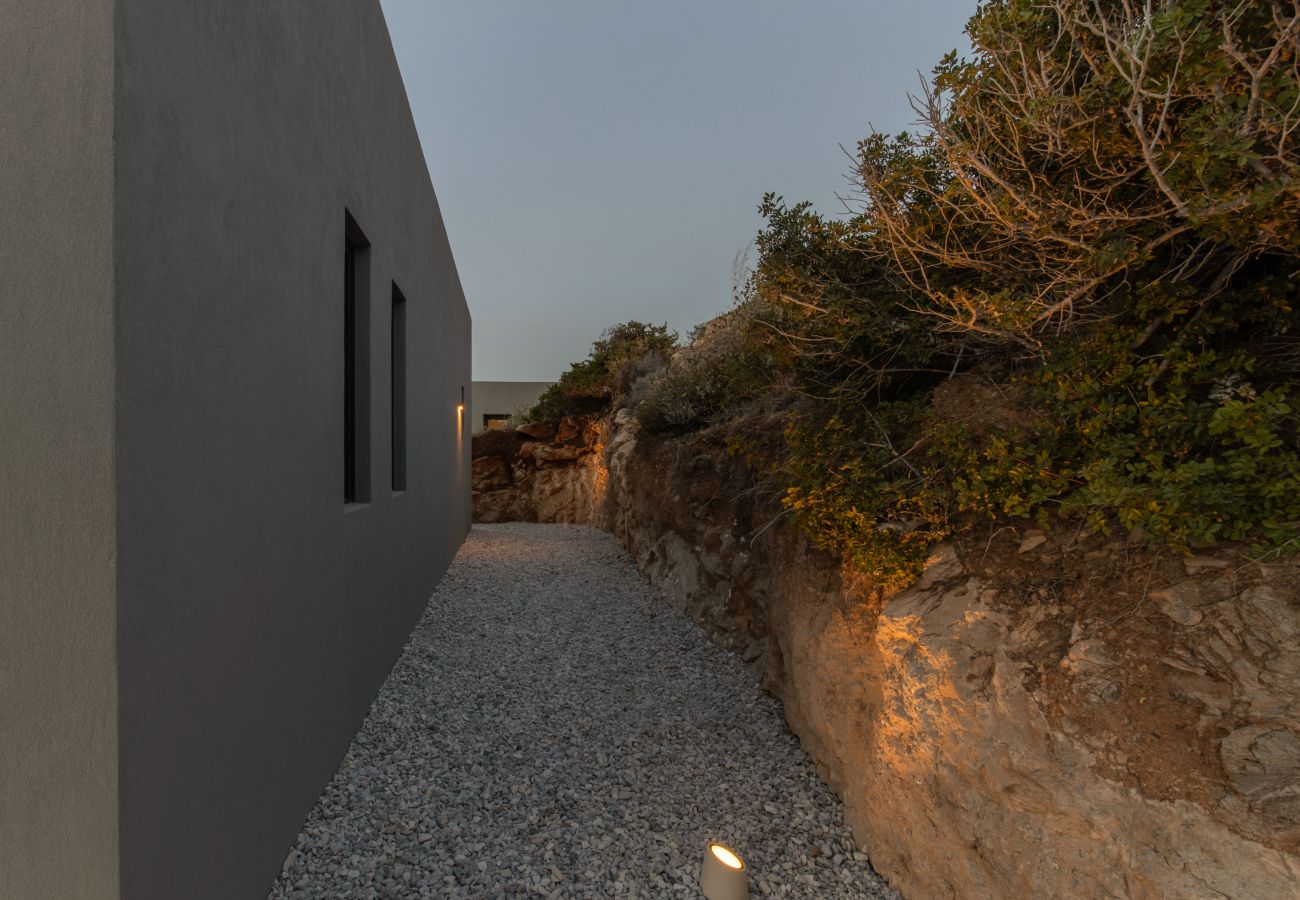 Villa in Kostos - Stunning High-End Beauty with Bird’s Eye Vistas.