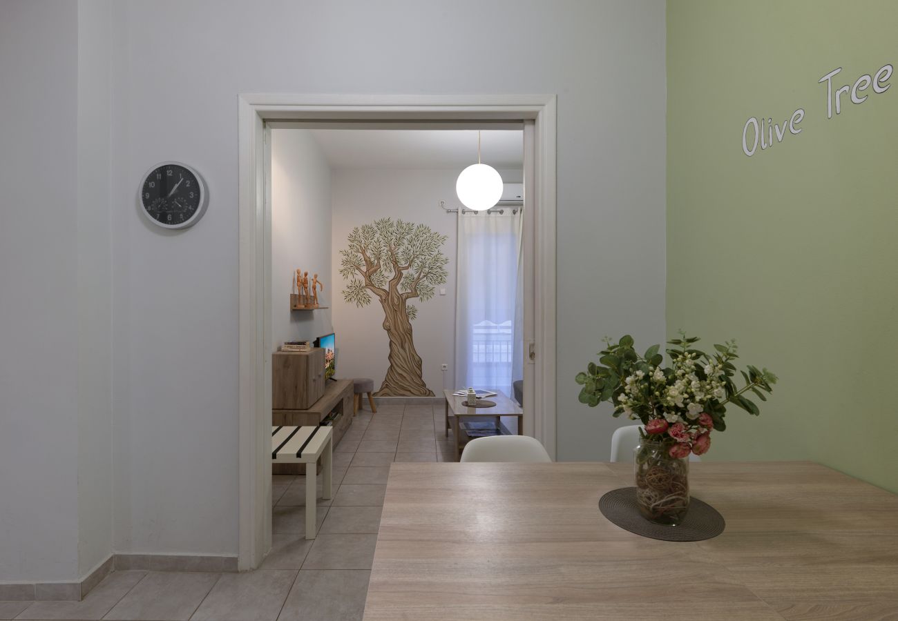 Apartment in Athens - Cozy Athenian One Bedroom: Pistachio Charm