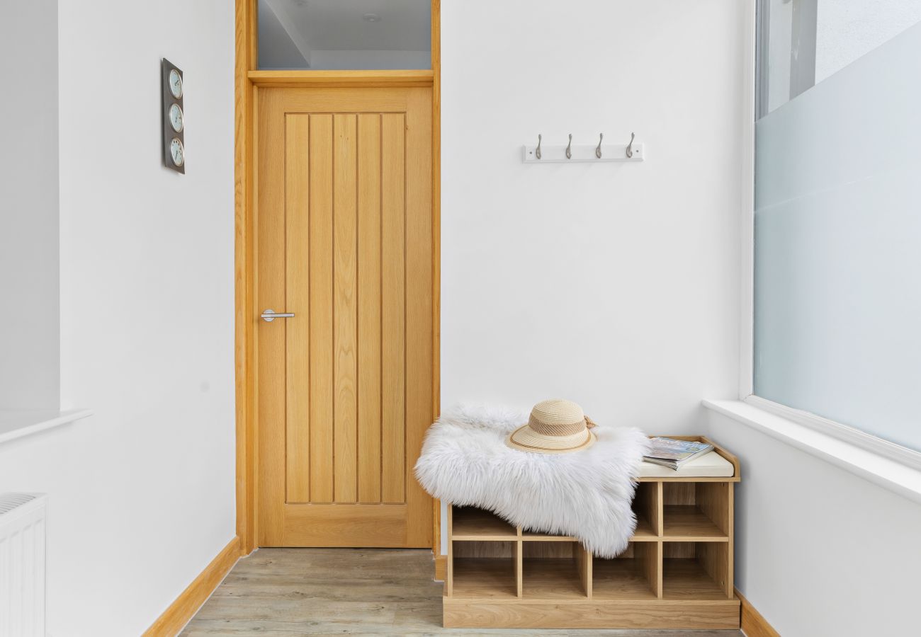 Fresh Escapes - Greenacre - Teignmouth - hot Tub - Sleeps 10 