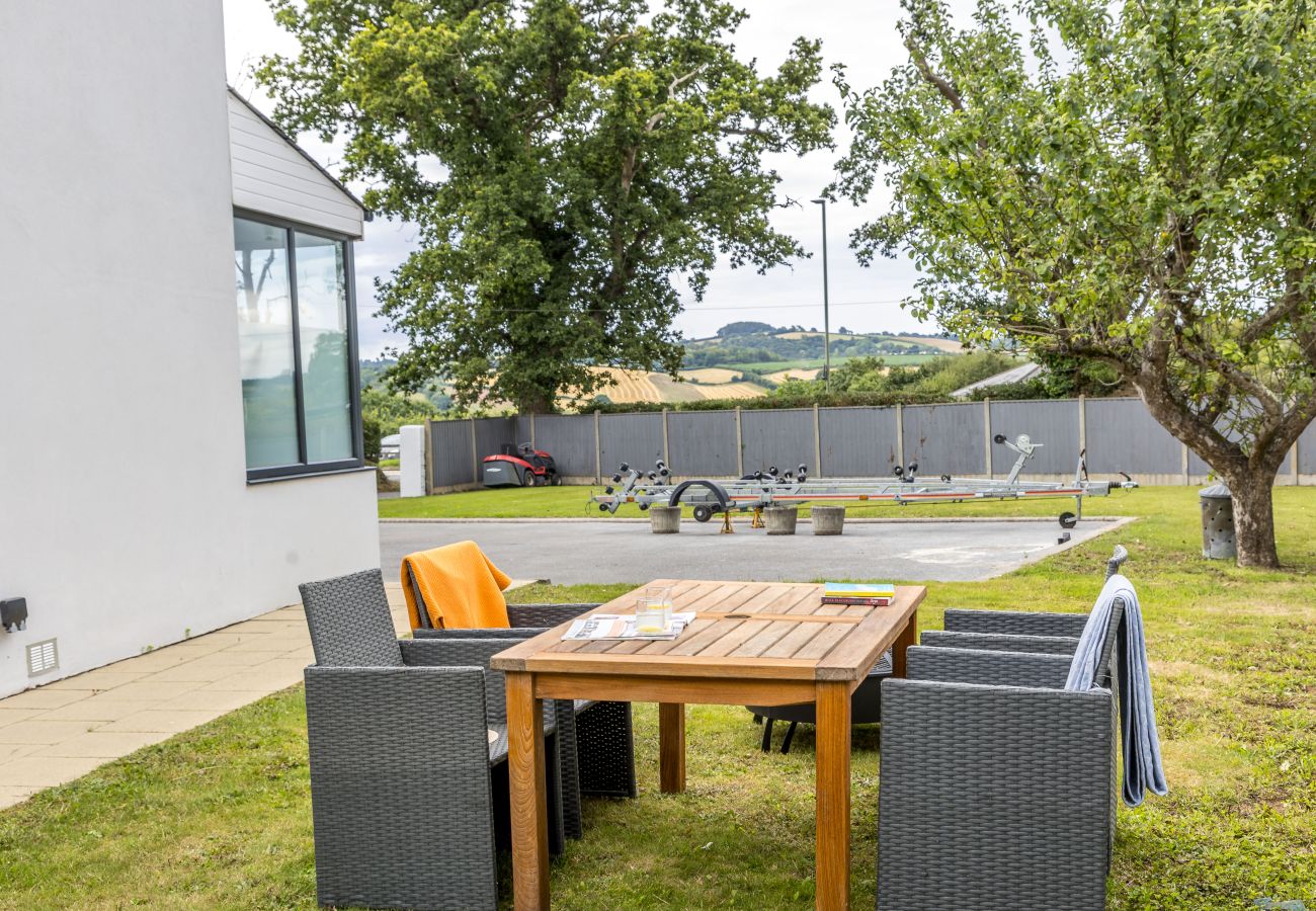 Fresh Escapes - Greenacre - Teignmouth - hot Tub - Sleeps 10 