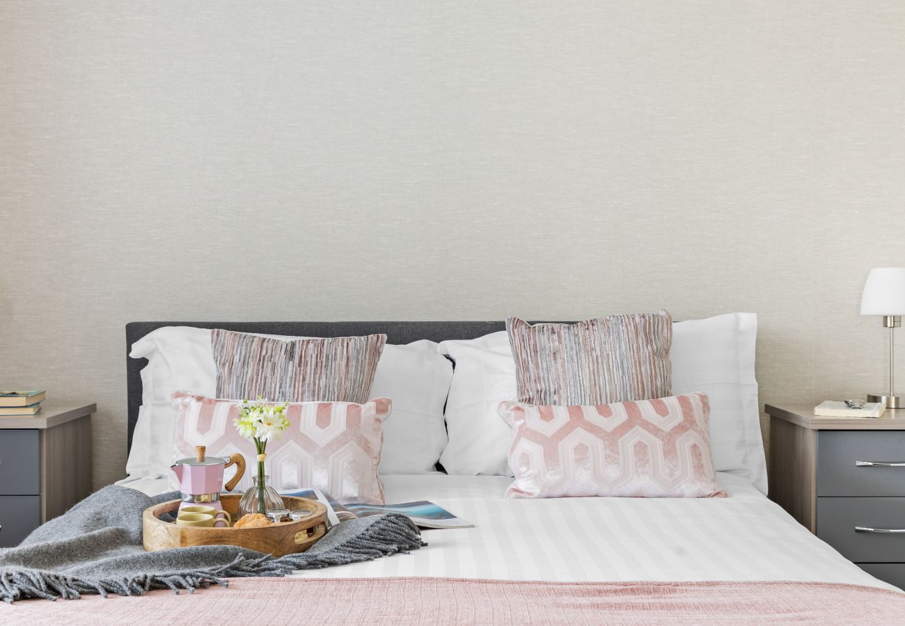 Fresh Escapes - Greenacre - Teignmouth - hot Tub - Sleeps 10 